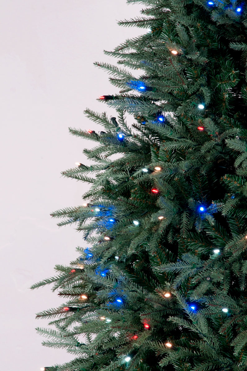 Lakeshore Spruce 210 cm pre lit dual LED