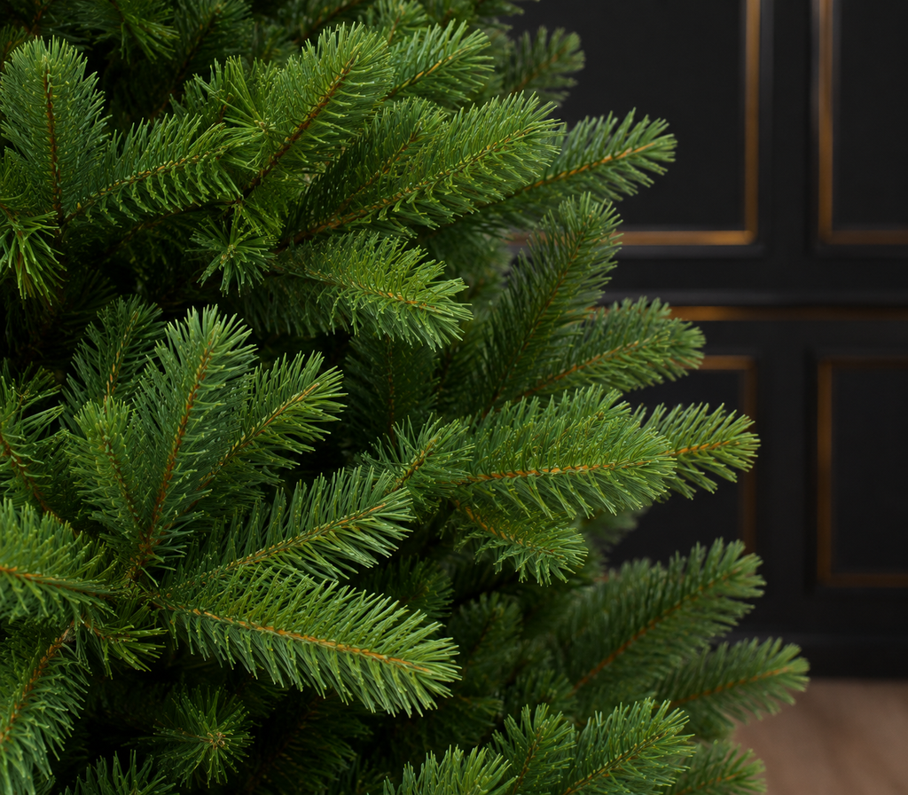 Vermont Spruce Artificial Christmas Tree