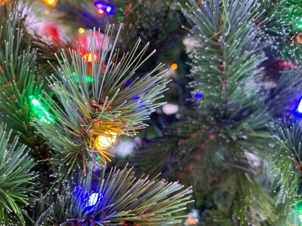 Siberian Spruce Pre-lit Christmas Tree - Dual LED